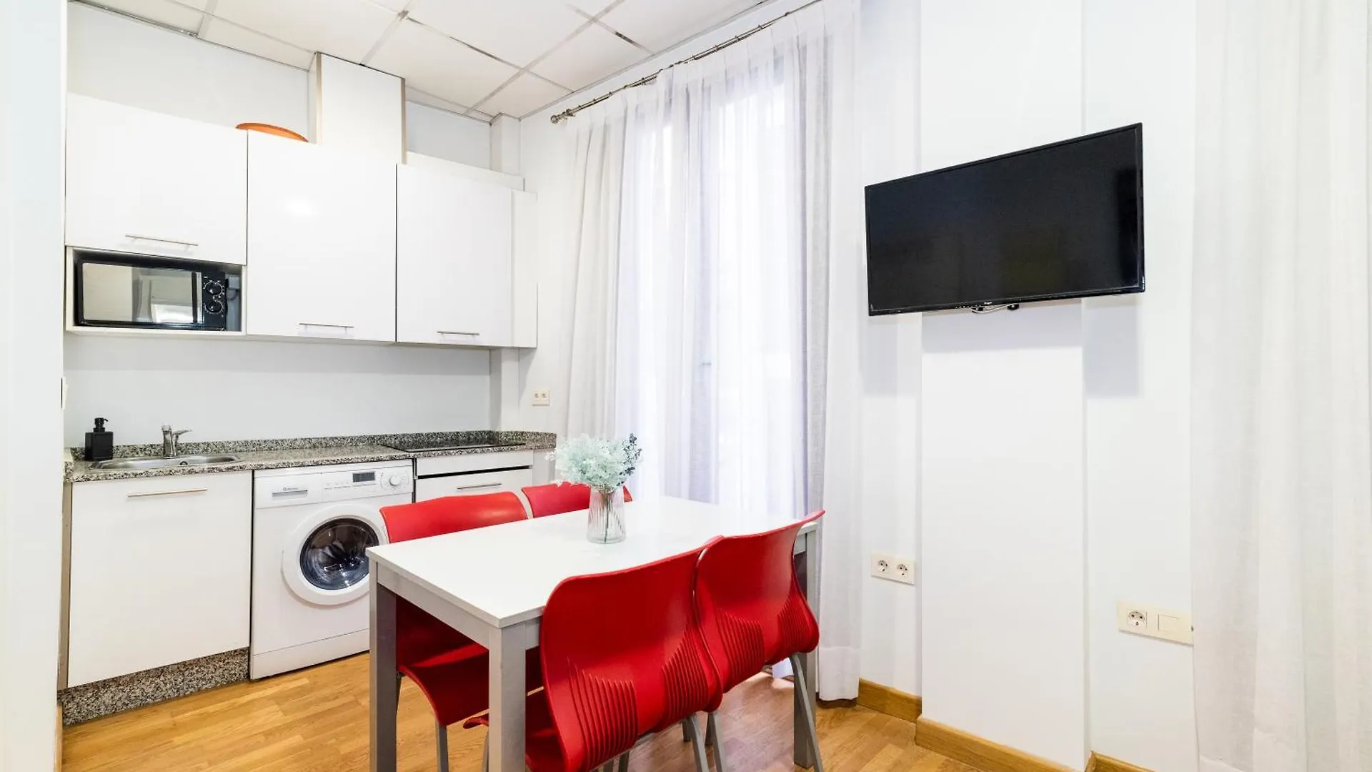 Wekey Homes, Centro Granada Catedral 0*,  Spain